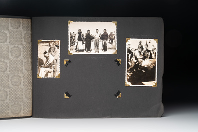 (Graphic content!) A photo album with sights of China and post-war scenes, 20th C.