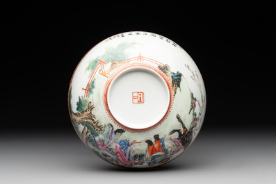 A fine Chinese famille rose eggshell 'Qiu Ran Ke Zhuan 虬髯客傳' bowl, signed Zeng Fuqing 曾福慶 and seal mark, 20th C.
