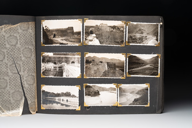 (Graphic content!) A photo album with sights of China and post-war scenes, 20th C.