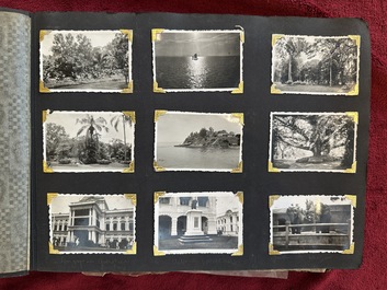 (Graphic content!) A photo album with sights of China and post-war scenes, 20th C.