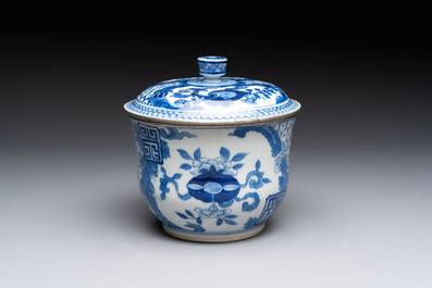 Four Chinese and Annamese or Vietnamese blue and white wares, 15th/19th C.
