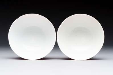 A pair of Chinese ruby-pink-glazed cups with floral anhua design, 18/19th C.