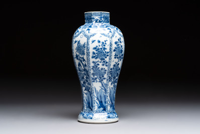 A Chinese blue and white octagonal vase and a plate with floral design, Kangxi