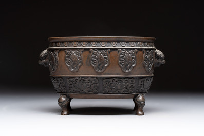A Japanese bronze vase and a censer, Meiji, 19th C.