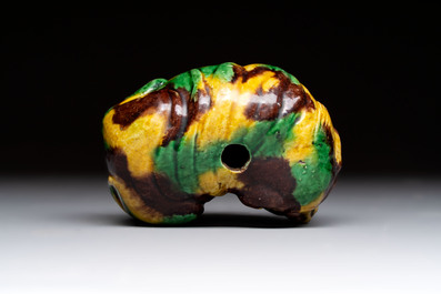 A Chinese sancai-glazed model of a dog, 19th C.