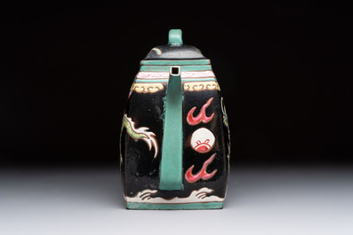 A Chinese enamelled Yixing stoneware 'dragon' teapot, 18/19th C.