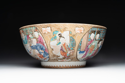 A rare and large Chinese Canton famille rose 'mandarin subject' bowl, Hua Xuan 花軒 and Qing Ju 清居 mark, Qianlong