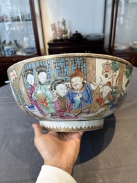 A rare and large Chinese Canton famille rose 'mandarin subject' bowl, Hua Xuan 花軒 and Qing Ju 清居 mark, Qianlong