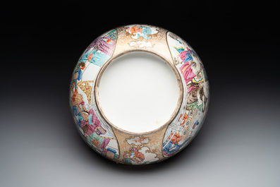 A rare and large Chinese Canton famille rose 'mandarin subject' bowl, Hua Xuan 花軒 and Qing Ju 清居 mark, Qianlong