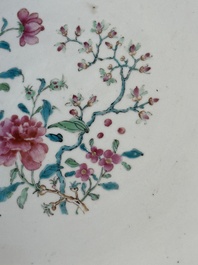 A rare and large Chinese Canton famille rose 'mandarin subject' bowl, Hua Xuan 花軒 and Qing Ju 清居 mark, Qianlong