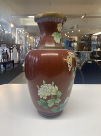 Four pairs of Chinese cloisonn&eacute; vases, 20th C.