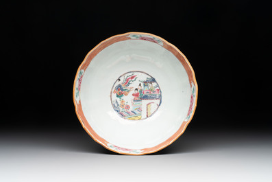 A pair of Chinese famille rose bowls with figures and roosters, Yongzheng/Qianlong
