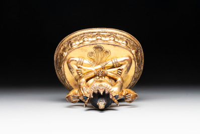 A fine Sino-Tibetan gilt-bronze Buddha, 17/18th C.