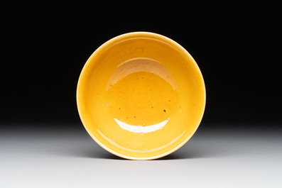 A Chinese yellow-glazed bowl and a sancai-glazed conical bowl, Chenghua mark, 19/20th C.