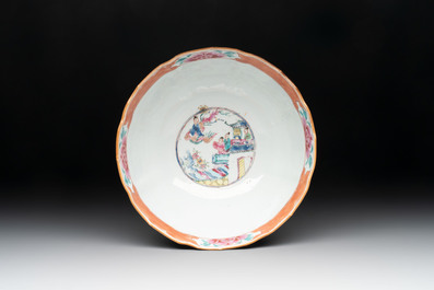 A pair of Chinese famille rose bowls with figures and roosters, Yongzheng/Qianlong