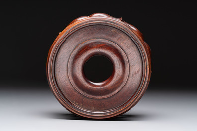 A large Chinese flamb&eacute;-glazed 'yuhuchunping' vase on a wooden stand, 19th C.