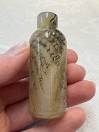 Three Chinese glass snuff bottles, 19/20th C.