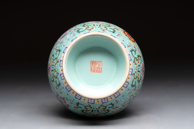 A Chinese famille rose altar vase with 'bajixiang' design, 'benbahu', Qianlong mark, 20th C.