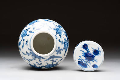 20 Chinese blue and white wares, 19th C.