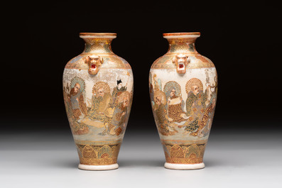 A pair of fine Japanese Satsuma vases and a 'mille-fleur' plate,  Tazawa 田沢造 and Takeda 武田 mark, Meiji, 19/20th C.