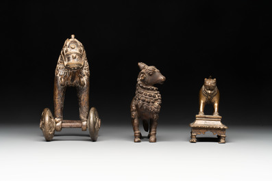A varied collection of ten Indian bronze objects, 19/20th C.