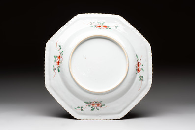 A Chinese famille verte octagonal plate and a 'reticulated border' plate, Kangxi