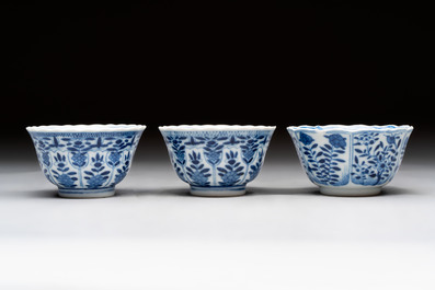 20 Chinese blue and white wares, 19th C.
