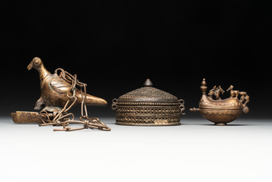 A varied collection of ten Indian bronze objects, 19/20th C.