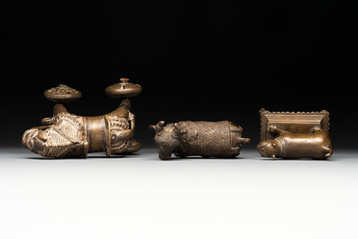 A varied collection of ten Indian bronze objects, 19/20th C.