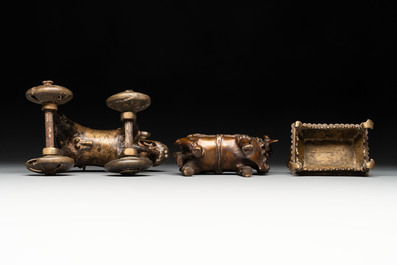A varied collection of ten Indian bronze objects, 19/20th C.