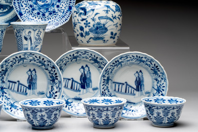 20 Chinese blue and white wares, 19th C.
