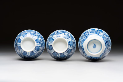 20 Chinese blue and white wares, 19th C.