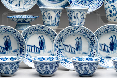 20 Chinese blue and white wares, 19th C.