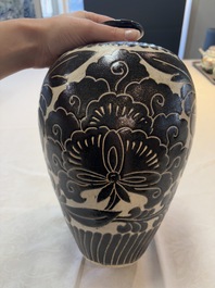 A Chinese cizhou 'meiping' vase with floral design, probably Song/Yuan