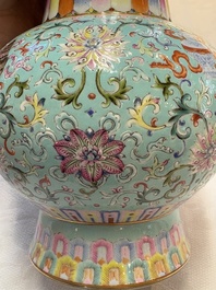 A Chinese famille rose altar vase with 'bajixiang' design, 'benbahu', Qianlong mark, 20th C.