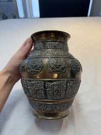A Chinese bronze vase and ewer, and a Japanese vase, 18/19th C.