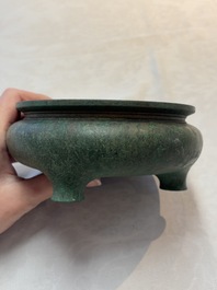 A Chinese bronze tripod censer, Nei Tan Jiao She 内坛郊社 and Qing Qian Gong 清乾宫 mark, 18/19th C.