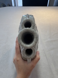 A Chinese Ge-type moonflask, Yongzheng mark, 19/20th C.