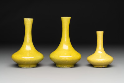 Three Chinese yellow-glazed vases and two turquoise-glazed vases, 19th C.