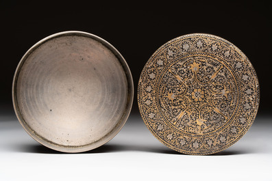 A brass weight, an inkwell, a box and a jade saucer, incl. Mughal, Ottoman and Qajar, 18/20th C.