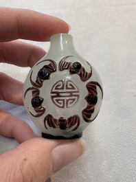 A collection of 12 Chinese glass snuff bottles, 19/20th C.