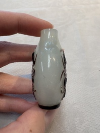 A collection of 12 Chinese glass snuff bottles, 19/20th C.