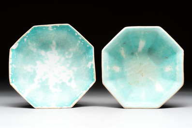 Four Chinese famille rose tazzas, one with a wooden stand, Xianfeng and Tongzhi marks, 19th C.