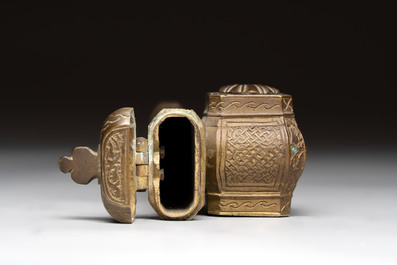A brass weight, an inkwell, a box and a jade saucer, incl. Mughal, Ottoman and Qajar, 18/20th C.