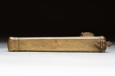 A brass weight, an inkwell, a box and a jade saucer, incl. Mughal, Ottoman and Qajar, 18/20th C.