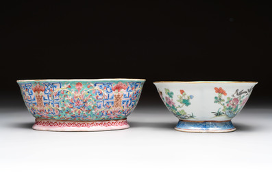 Four Chinese famille rose tazzas, one with a wooden stand, Xianfeng and Tongzhi marks, 19th C.
