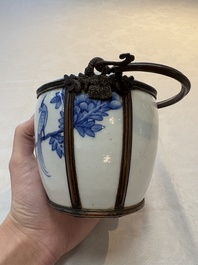 A Chinese blue and white 'Bleu de Hue' lime pot for the Vietnamese market, artemisia leaf mark, 19th C.