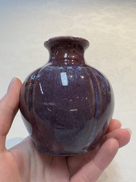 A Chinese flamb&eacute;-glazed 'pomegranate' vase, 18/19th C.