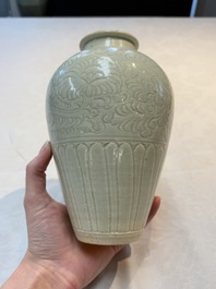 A Chinese qingbai vase with floral design, Song/Yuan