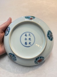 A Chinese doucai plate with stylized floral design, Chenghua mark, Kangxi/Yongzheng